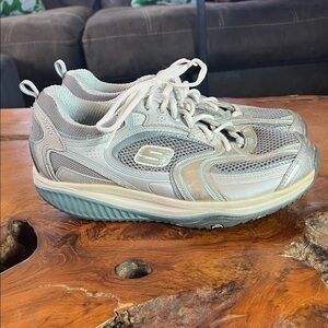 Skechers Shape-Ups XF Accelerators Silver Blue Toning Sneakers Women’s Size 8